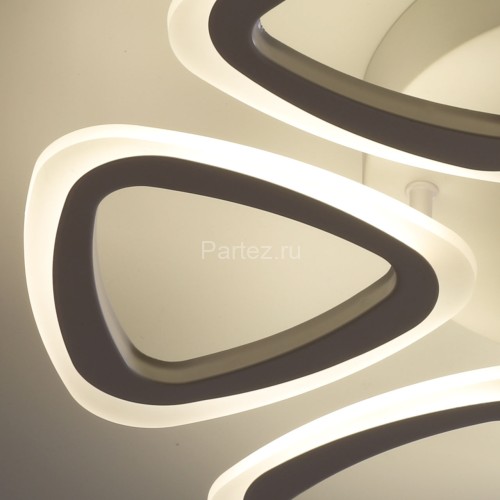 Потолочная люстра DeMarkt 424013006